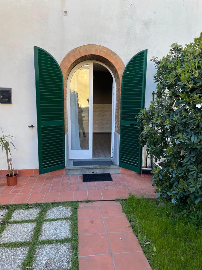 Sunrise Bed & Breakfast Marina Di Pisa Bagian luar foto