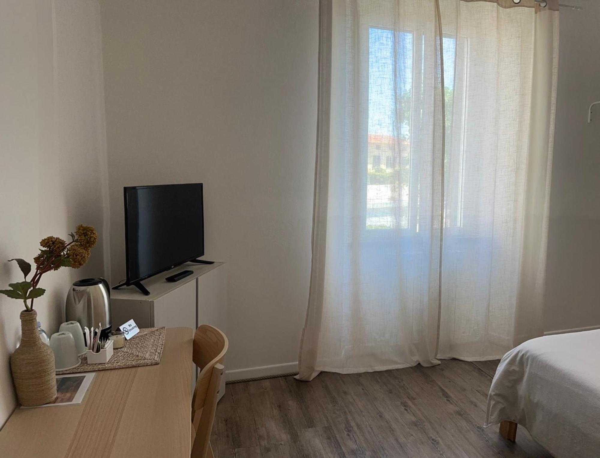 Sunrise Bed & Breakfast Marina Di Pisa Bagian luar foto